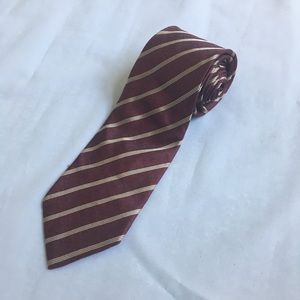 Giorgio Armani Tie. 100% silk, made in Italy